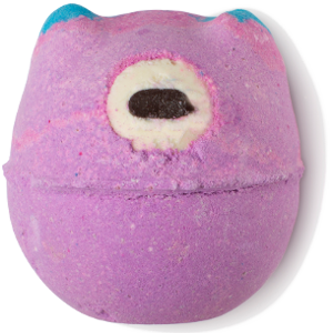 Lush Halloween 2016 - Monster's Ball bathbomb